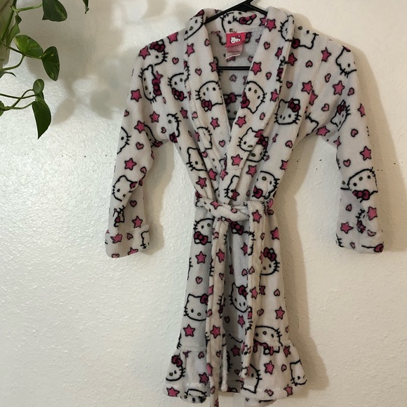 Hello Kitty Robe -Girls 💕 - Picture 2 of 3